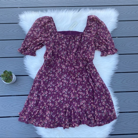 Floral Short Sleeve Dress - Picture 3 of 3